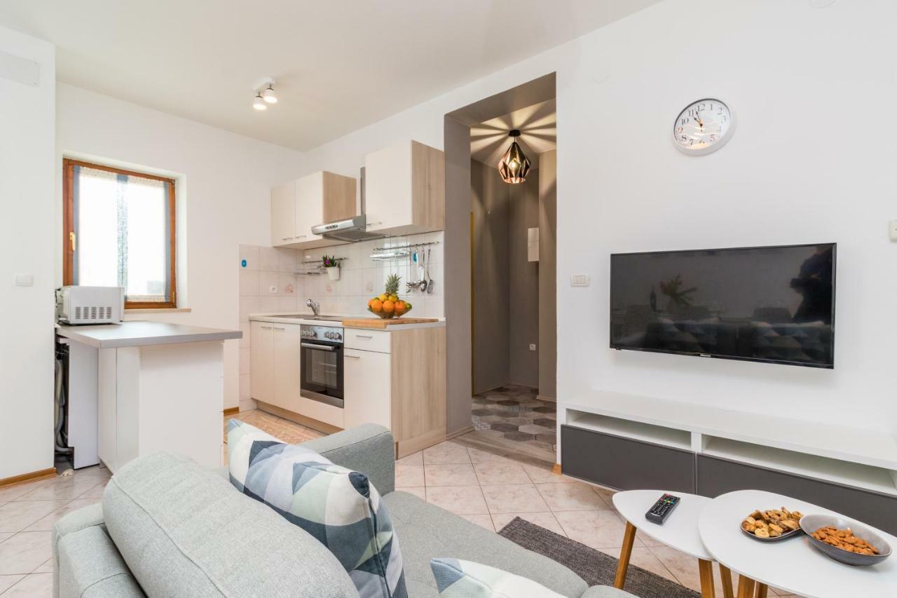 Apartment Anton, Fazana Ngoại thất bức ảnh